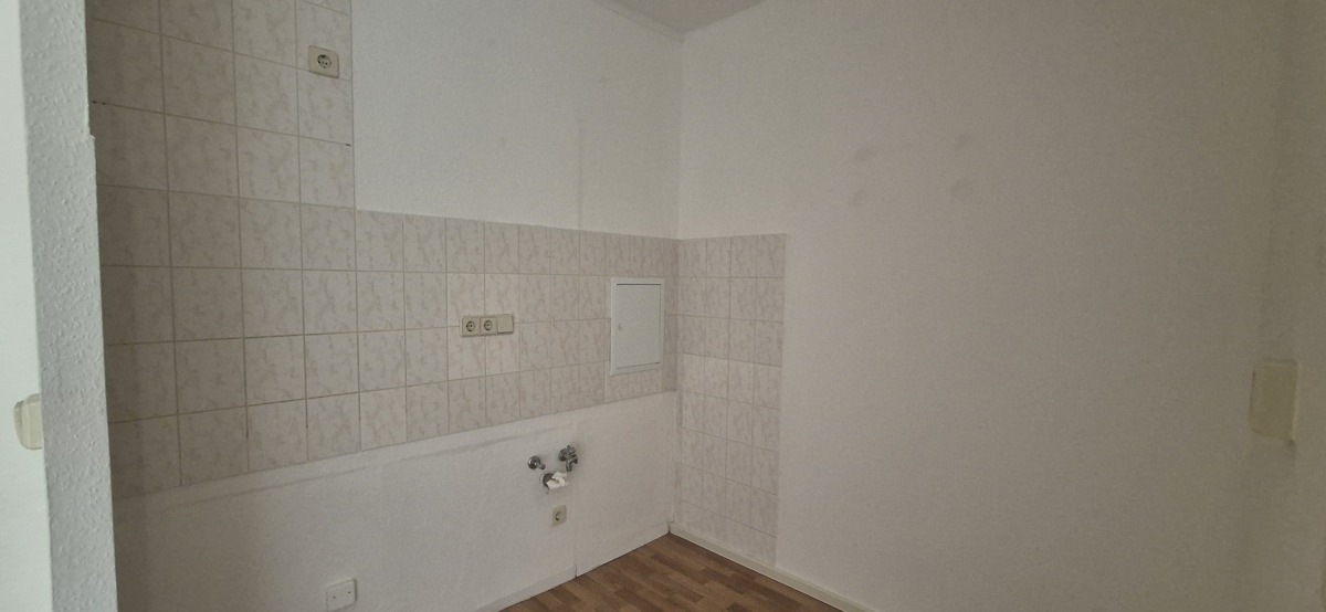 Ihr neues Zuhause: 3-Raum Wohnung mit Balkon zum Wohlfühlen - Photo 2