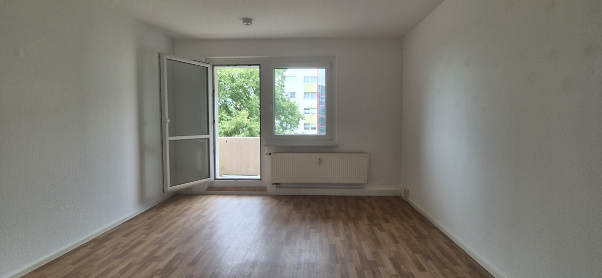 Ihr neues Zuhause: 3-Raum Wohnung mit Balkon zum Wohlfühlen - Photo 1