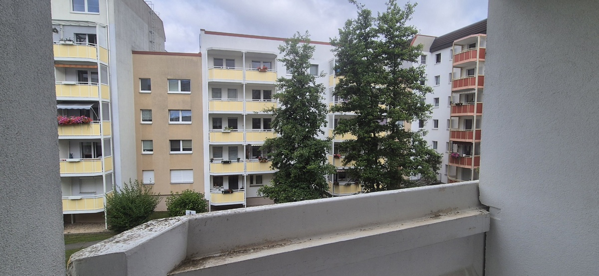 Helle und großzügige 4-Raum-Wohnung mit Balkon im Stadtzentrum | 86,54 m² - Photo 3