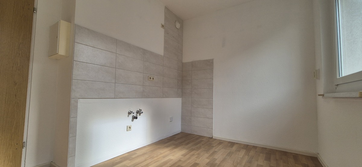 Helle und großzügige 4-Raum-Wohnung mit Balkon im Stadtzentrum | 86,54 m² - Photo 2